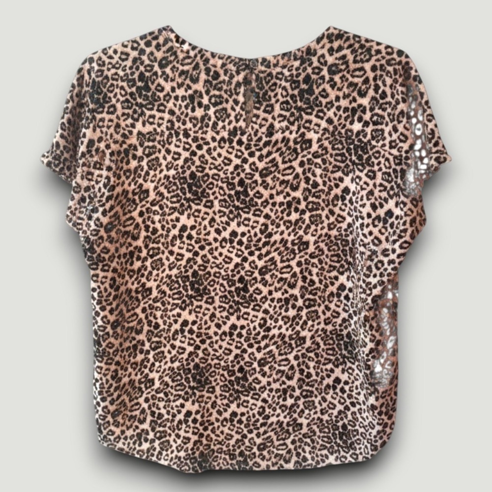Buffalo David Bitton Blouse Womens M Tan Black Leopard Print Chic Safaricore - Picture 4 of 7